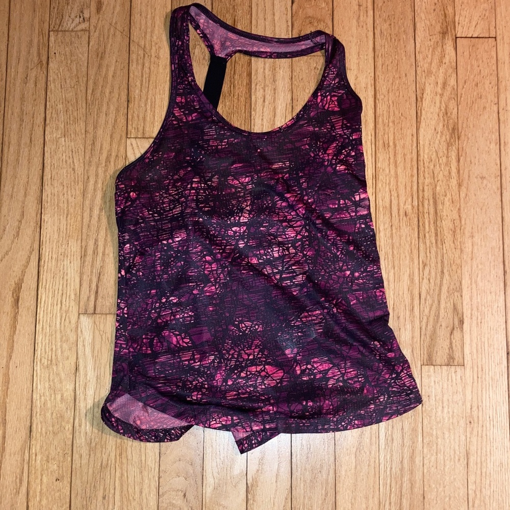 NWOT….Old Navy Women's Abstract Pink and Black Tank Top